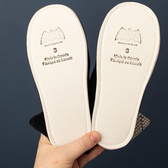 1991 VINTAGE Batman slippers - Picture 3 of 3